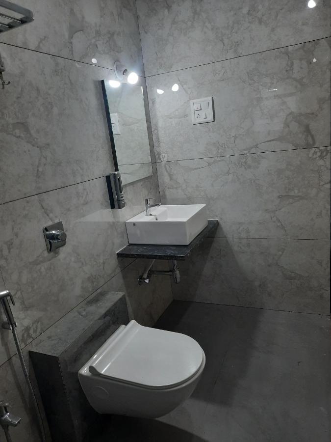 Raapan Beach Resort Mālvan Екстериор снимка